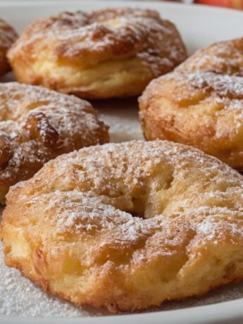 Beignets aux pommes à la poêle